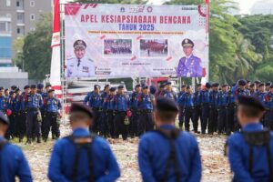 Suku Dinas Penanggulangan Kebakaran dan Penyelamatan (Gulkarmat) Jakarta Utara menggelar Apel Kesiapsiagaan Penanggulangan Kebakaran dan Penyelamatan 2025 di Lapangan Terbuka, Tanjung Priok. /Pemprov DKI Jakarta