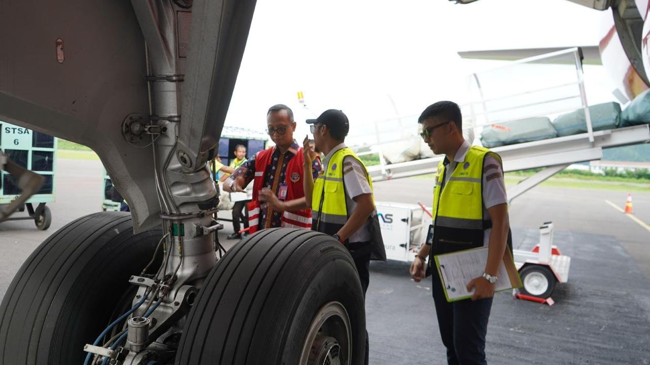 Com Ramp Inspection Photo Ramp Inspection Bandara Komodo Pastikan Keselamatan Penerbangan Nataru ...