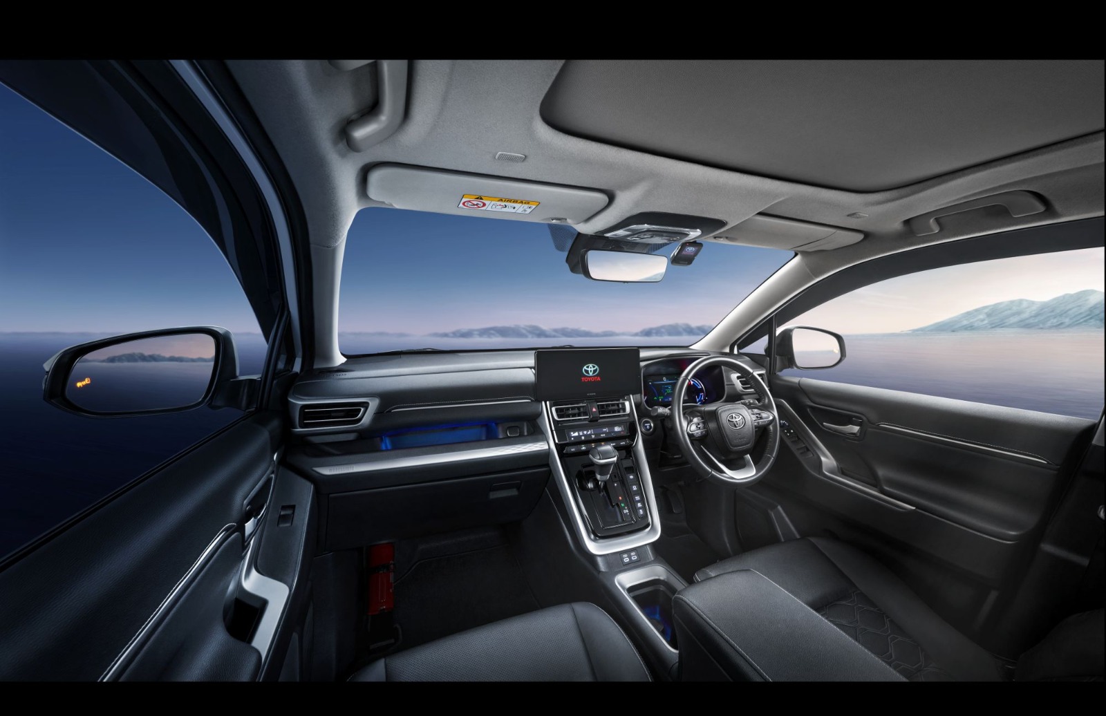 Tampilan dalam Toyota Kijang Innova Zenix. /Astra