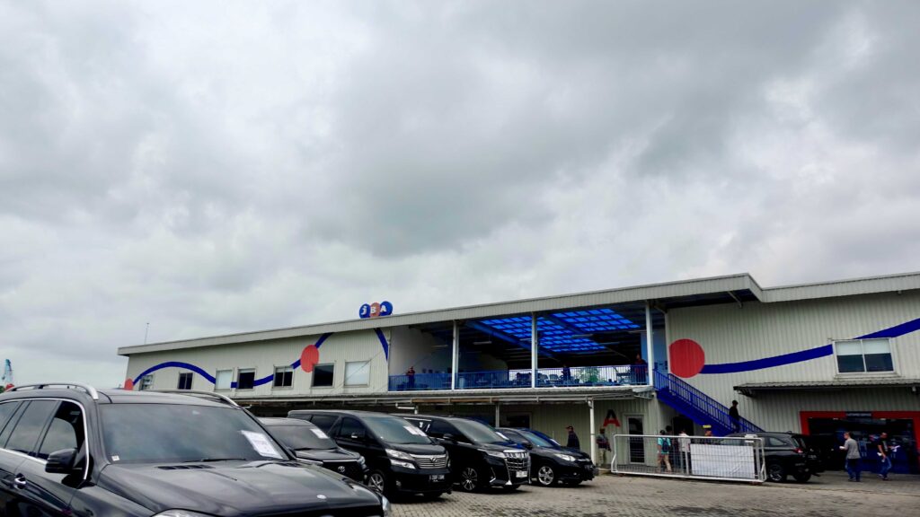 Salah satu tempat bisnis lelang milik PT Autopedia Sukses Lestari Tbk (ASLC). Perseroan optimistis mencetak pertumbuhan dobel digit 2026 melalui ekosistem lelang dan ritel terintegrasi. /ASLC