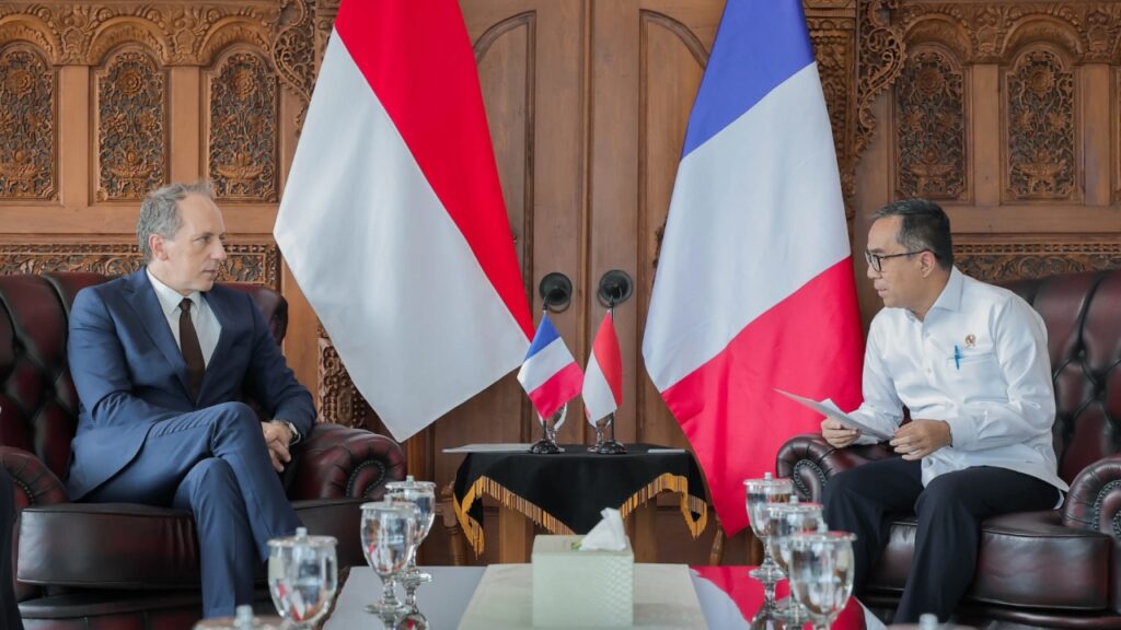 Pertemuan Menteri Pendidikan Tinggi, Sains, dan Teknologi Brian Yuliarto dengan Duta Besar Prancis untuk Indonesia, Timor Leste, dan Asean Fabien Penone di kantor Kemdiktisaintek, Senin (26/1/2026). Indonesia dan Prancis memperkuat kolaborasi pendidikan, riset, inovasi, dan pengembangan SDM unggul berkelanjutan. /Kemdiktisaintek