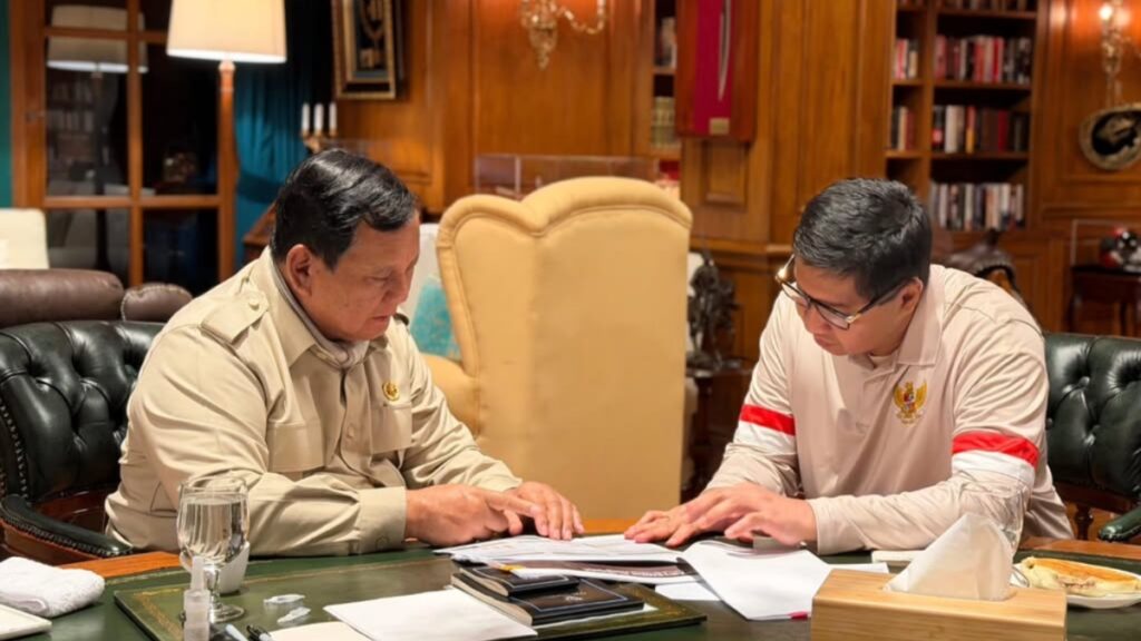 Pertemuan Presiden Prabowo Subianto dengan Menteri Perumahan dan Kawasan Permukiman (PKP) Maruarar Sirait di kediaman pribadinya, Hambalang, Jawa Barat, Kamis (29/01/2026) sore. Presiden Prabowo mengawal langsung percepatan pembangunan hunian bersubsidi demi akses rumah layak terjangkau bagi rakyat. /Kemensesneg