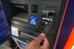 Tampilan desain baru kartu kredit BRI VISA Infinite. /BRI