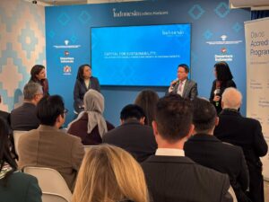 Direktur Utama BRI Hery Gunardi dalam forum Indonesia Pavilion pada panel Capital for Sustainability: Unlocking Sustainable Finance and Growth in Emerging Markets dalam rangkaian World Economic Forum (WEF) Davos 2026, Selasa (20/1/2026). BRI menilai kolaborasi perbankan dan fintech berpotensi memperkuat layanan keuangan digital berkelanjutan di Indonesia. /BBRI