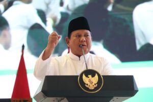 Presiden Prabowo Subianto menyampaikan taklimat dalam acara Istighosah kubro dan pengukuhan pengurus MUI pusat, di Masjid Istiqlal, Sabtu (7/2/2026). Pemerintah menyiapkan gedung umat Islam di pusat Jakarta sebagai simbol sinergi ulama dan negara. /Kemenag-Isykariman Ismail