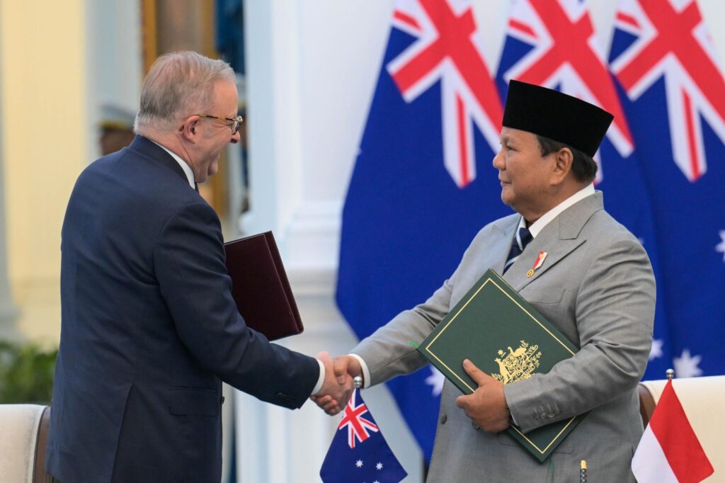 Presiden Prabowo Subianto bersama Perdana Menteri Australia Anthony Albanese. Indonesia dan Australia sepakat memperkuat kemitraan strategis melalui kerja sama pertanian, investasi, pendidikan, dan tenaga kerja. /BPMI Setpres