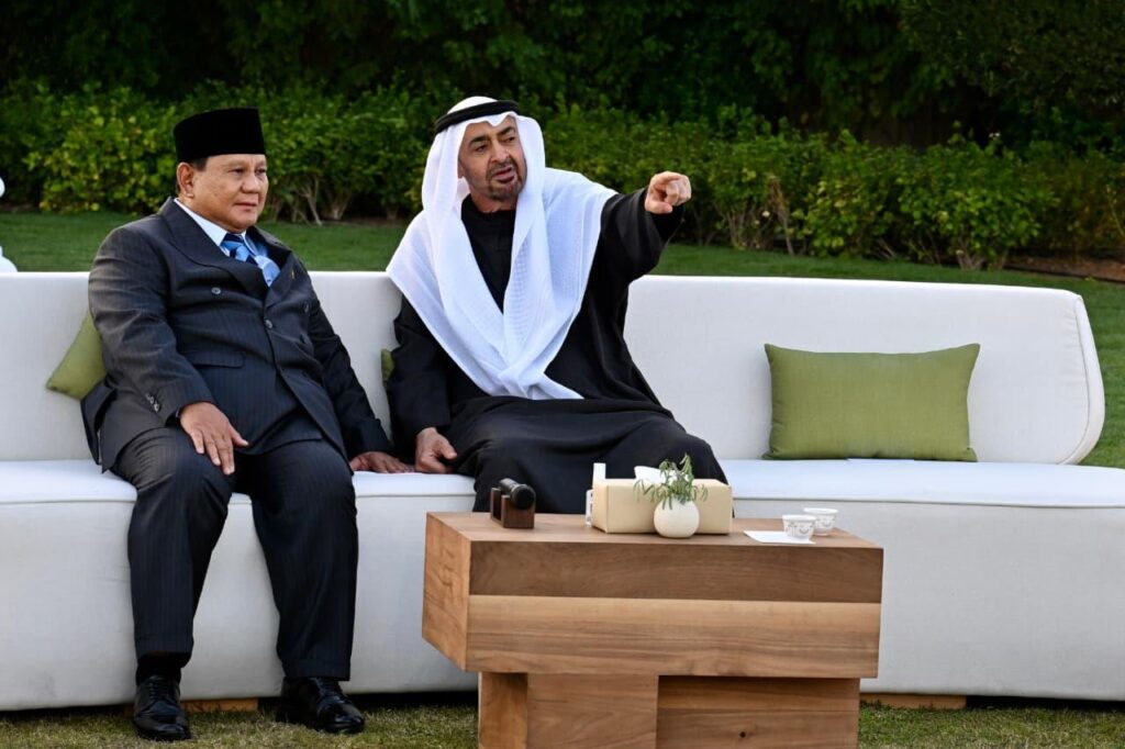 Pertemuan Presiden Prabowo Subianto dan Presiden Uni Emirat Arab Mohammed bin Zayed Al Nahyan (MBZ) di Istana Qasr Al Bahr, Abu Dhabi, Kamis (26/02/2026). Indonesia dan UAE perkuat investasi, kemitraan strategis menuju hubungan jangka panjang berkelanjutan. /BPMI Setpres