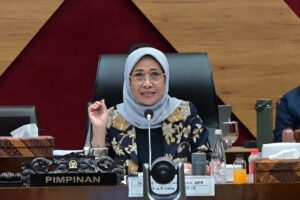 Ketua Komisi X DPR Hetifah Sjaifudian. Hetifah tekankan komitmen kebangsaan dan kontribusi nyata penerima beasiswa LPDP. /DPR-Tari&Karisma