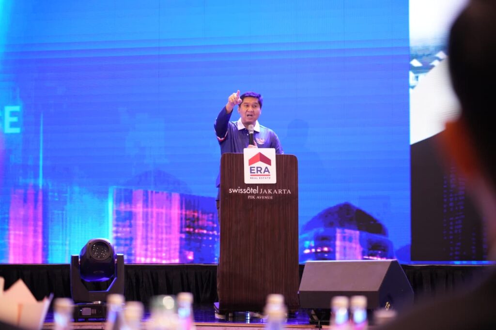 Menteri Perumahan dan Kawasan Permukiman (PKP) Maruarar Sirait saat acara National Business Conference ERA Indonesia 2026 di Jakarta, Rabu (11/2/2026). Menteri PKP dorong broker bersinergi percepat rumah subsidi dan pertumbuhan ekonomi nasional. /Kementerian PKP