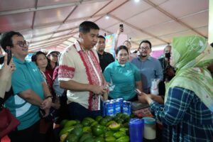 Menteri Perumahan dan Kawasan Permukiman (PKP) Maruarar Sirait menghadiri perayaan Harmoni Imlek Nusantara 2026 yang digelar di Lapangan Banteng, Jakarta, Minggu (22/02/2026). PKP sediakan 100 rumah subsidi UMKM momentum Imlek 2026. /PKP