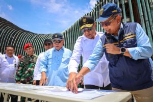Menteri Koordinator Bidang Politik dan Keamanan RI, Djamari Chaniago, melakukan kunjungan kerja ke Ibu Kota Nusantara (IKN), Selasa (3/3/2026). Menkopolkam mengapresiasi progres pembangunan IKN dan menilai infrastruktur yang tersedia siap mendukung pemindahan kementerian secara bertahap. /OIKN
