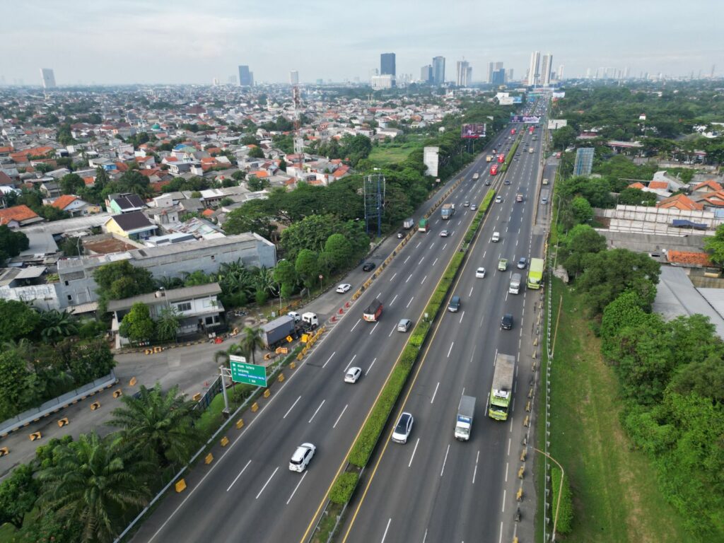 Kondisi jalan tol saat arus mudik 2026. Kemenhub dorong pemanfaatan WFA untuk kurangi kepadatan arus balik dan tingkatkan keselamatan perjalanan pemudik. /Kemenhub