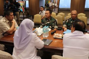 Pertemuan Menteri Perumahan dan Kawasan Permukiman (PKP) Maruarar Sirait dan Kepala Staf Angkatan Udara Tonny Harjono di Jakarta. Pembangunan rusun TNI AU diharapkan penuhi kebutuhan hunian prajurit secara cepat. /PKP