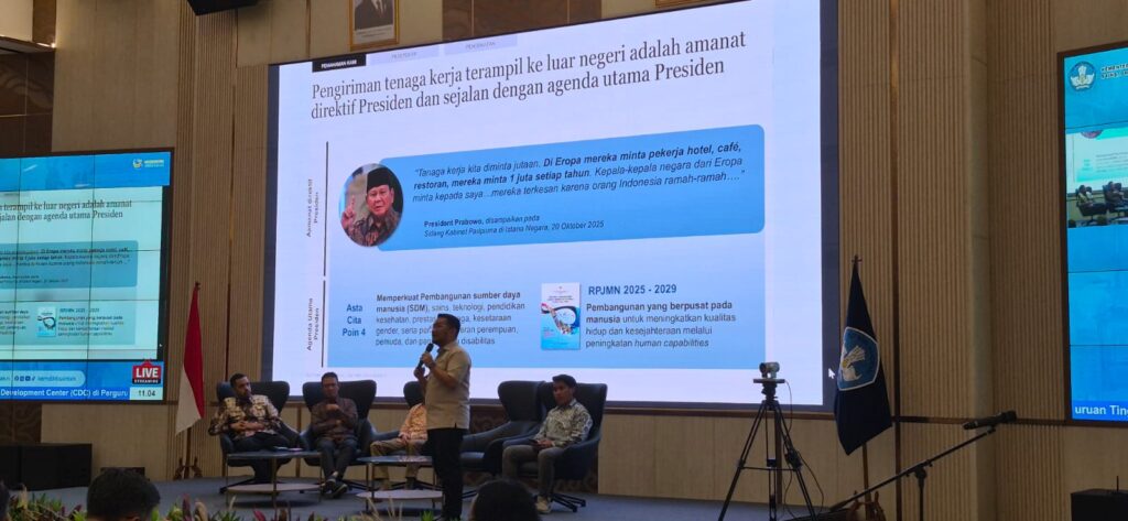 Forum diskusi bertajuk "Peluang dan Tantangan Tenaga Kerja Terampil Indonesia untuk Bekerja di Luar Negeri Melalui Penguatan CDC di Perguruan Tinggi" yang digelar di Graha Kemdiktisaintek, Jakarta, Rabu (8/4/2026). Transformasi lulusan kampus diarahkan jadi talenta global berdaya saing internasional dan produktif. /Kemdiktisaintek