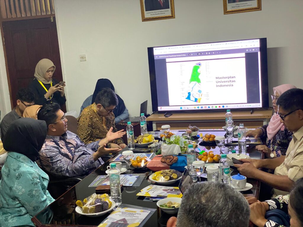 Pertemuan Menteri Perumahan dan Kawasan Permukiman (PKP) Maruarar Sirait dengan Rektor Universitas Indonesia Heri Hermansyah di asrama mahasiswa UI, Depok, Jawa Barat, Kamis (30/4/2026). Kolaborasi PKP dan UI dorong hunian mahasiswa terjangkau, inklusif, dan sesuai kebutuhan penghuni kampus. /PKP