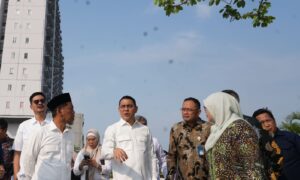 Kementerian Perumahan dan Kawasan Permukiman (PKP) dan Komisi V DPR di Rusun TOD Depok, Jawa Barat, Jumat (22/5/2026). Regulasi baru rusun disiapkan pemerintah untuk mempercepat hunian vertikal berbasis TOD. /PKP