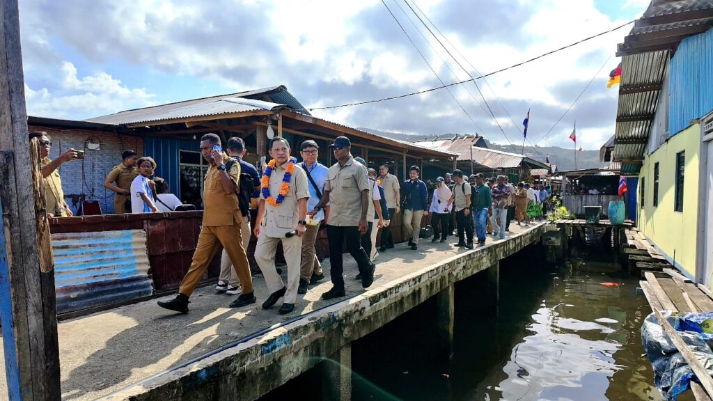 Kampung Nelayan, Kelurahan Tanjung Ria, Distrik Jayapura Utara, Kota Jayapura. Integrasi BSPS dan penataan kawasan meningkatkan kualitas permukiman nelayan pesisir Tanjung Ria Jayapura berkelanjutan. /PKP