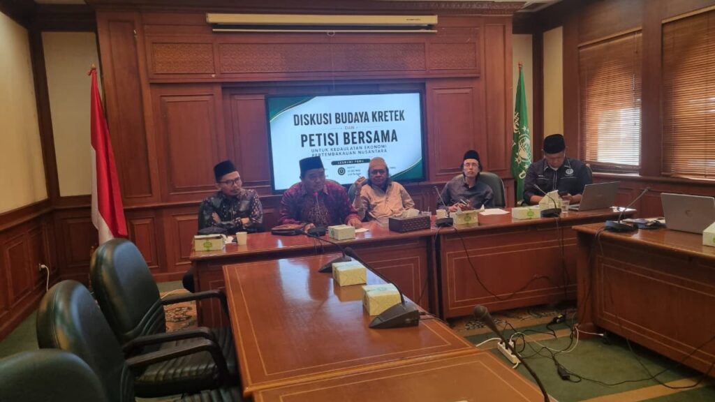 Diskusi Budaya dan Petisi Bersama untuk Ekosistem Pertembakauan Nusantara. Lesbumi mendesak pemerintah membatalkan regulasi tembakau demi melindungi ekonomi, budaya, dan jutaan tenaga kerja nasional. /Swaranusa-Jaffry P. Prakoso
