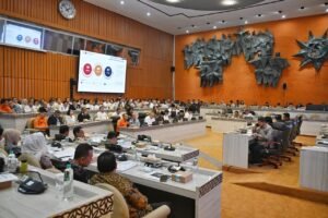 Rapat Kerja bersama Komisi V DPR RI mengenai Pembahasan Laporan Keuangan Pemerintah Pusat (LKPP) APBN Tahun Anggaran 2025 di Gedung DPR RI, Jakarta, Kamis (20/8). Kemenhub perkuat tata kelola keuangan 2026 usai raih opini WTP 13 tahun berturut-turut. Realisasi PNBP 2025 capai Rp14,07 triliun dan aset tembus Rp654,05 triliun. /BKIP Kemenhub-Chris