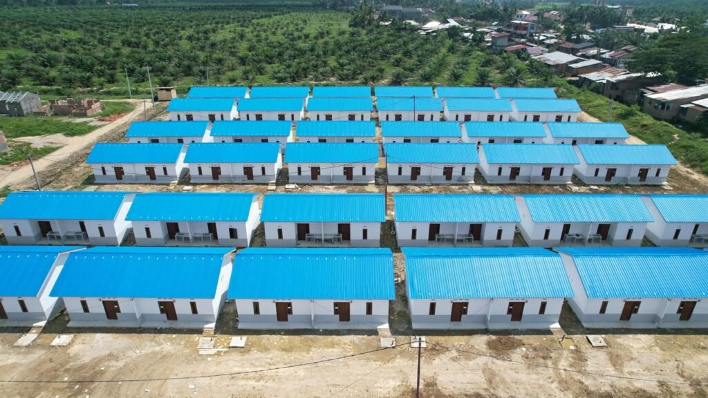 Kementerian ATR/BPN kejar target sertifikasi gratis 11 juta rumah MBR hingga 2029. Simak pembagian target tahunan dan syarat pendaftarannya. /BPN