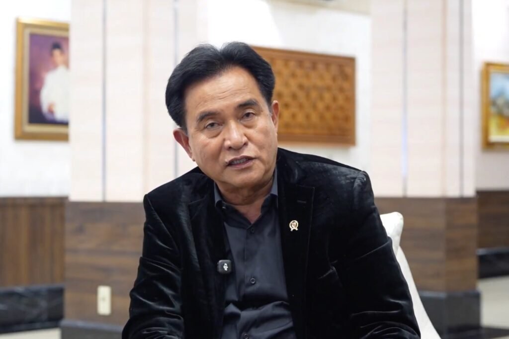 Pemerintah dukung Polri usut tuntas kericuhan 27 Agustus dan tewasnya warga Pejompongan. Menko Yusril minta hukum ditegakkan secara profesional. /Kemenko Humkam Imipas