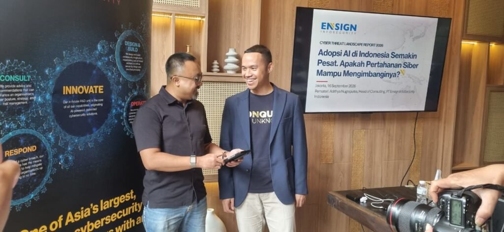 Suryo Pratomo, Country Head, Ensign InfoSecurity Indonesia dan Adithya Nugraputra, Head of Consulting. Ensign InfoSecurity rilis Cyber Threat Landscape Report 2026. Model AI canggih terbukti memangkas biaya dan mempercepat serangan siber di Asia Pasifik. /Swaranusaco-Jaffry P. Prakoso