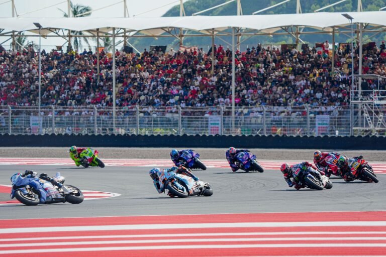 Indonesia kembali jadi tuan rumah MotoGP 2026 di Mandalika pada 9–11 Oktober. BRI dukung penuh lewat layanan perbankan dan pengelolaan sampah ramah lingkungan. /BRI