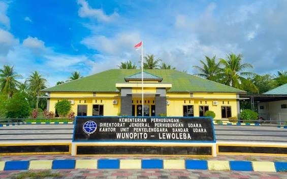 Bandara Wunopito NTT ditutup sementara hingga 9 September 2026 akibat sebaran abu vulkanik Gunung Lewotolok. AirNav terbitkan NOTAM demi keselamatan. /Kemenhub