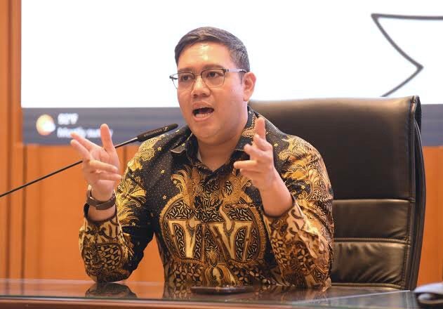 Wakil Ketua Komisi I DPR RI Dave Laksono tegaskan investasi pusat data AI harus transparan secara lingkungan, penuhi izin, dan serap tenaga kerja lokal. /Golkar