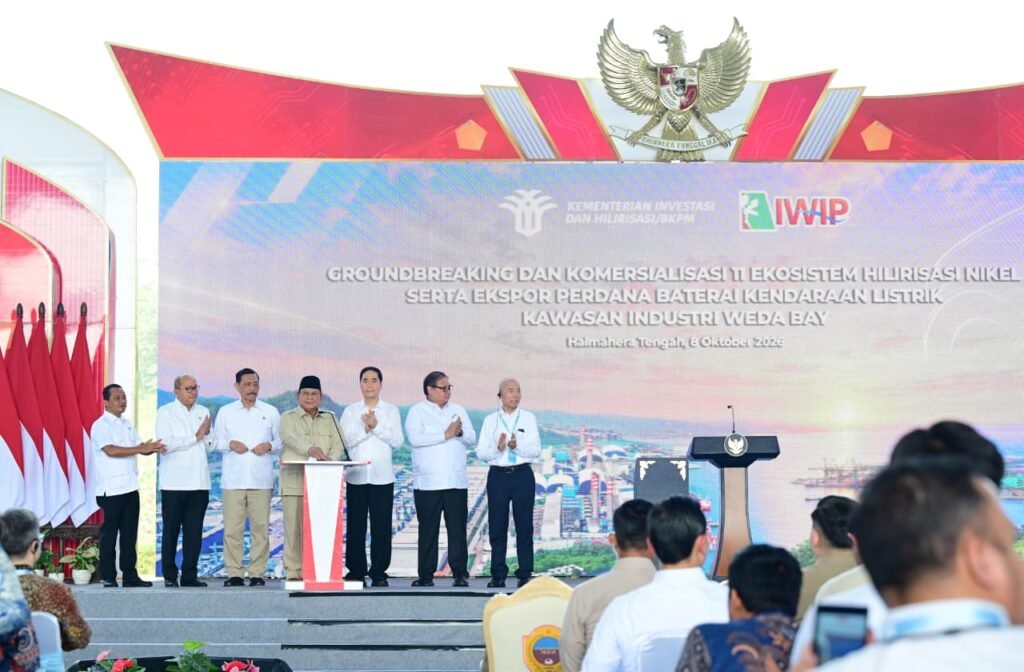 Presiden Prabowo resmikan 11 proyek hilirisasi senilai USD10 miliar di IWIP Halmahera Tengah. Tandai era baru ekosistem rantai pasok EV battery nasional. /BKPM