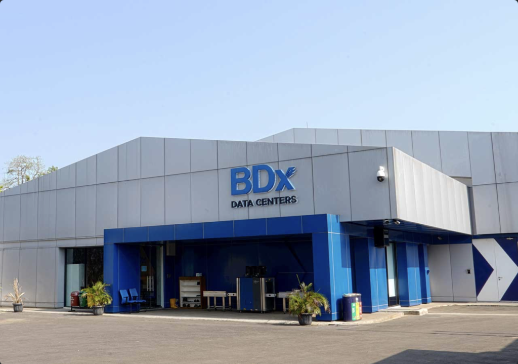 Rencana pembangunan pusat data PT BDx Indonesia di Jatiluhur, Jawa Barat. Eks Menteri LH Alexander Sonny Keraf tegaskan pusat data AI BDx di Jatiluhur harus disuplai energi terbarukan dan jaga konservasi hulu air serta e-waste. /BDx
